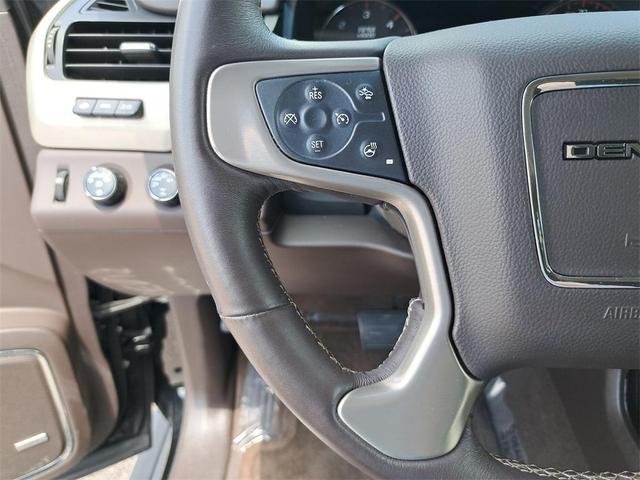 Photo of 2015 Onyx Black GMC Yukon