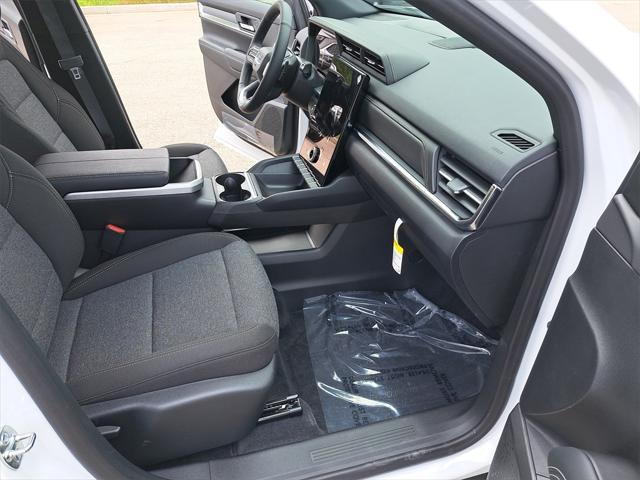 Photo of 2026 Summit White GMC Terrain