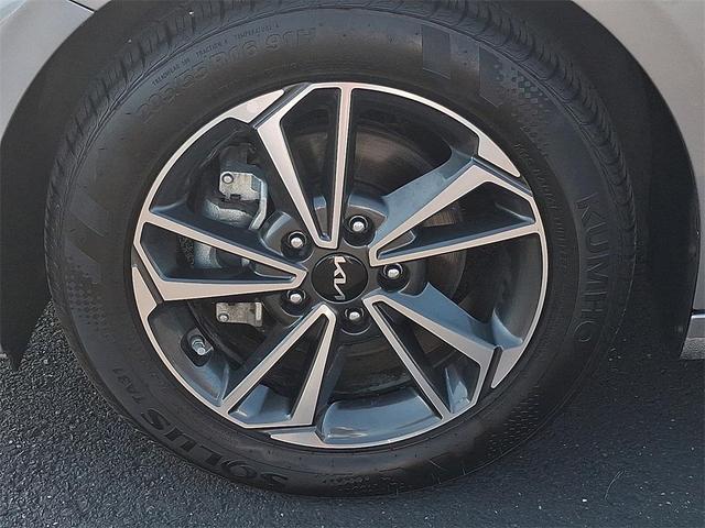 Photo of 2024 Steel Gray Kia Forte