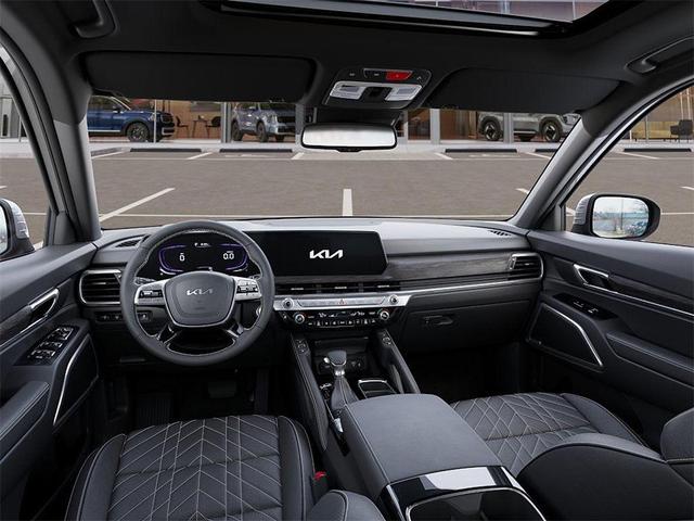 Photo of 2025 Wolf Gray Kia Telluride