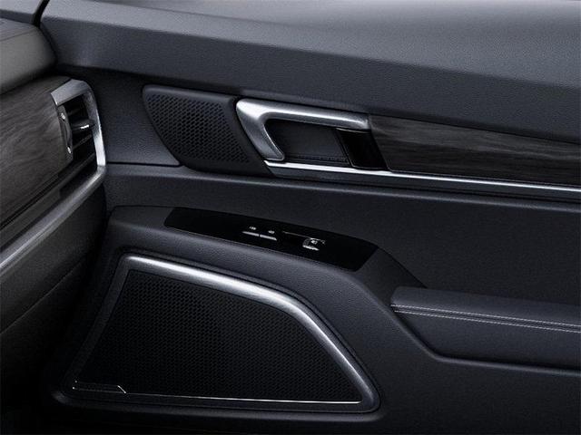 Photo of 2025 Wolf Gray Kia Telluride