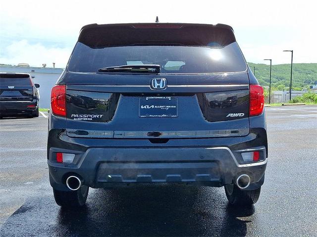 Photo of 2022 Black Honda Passport