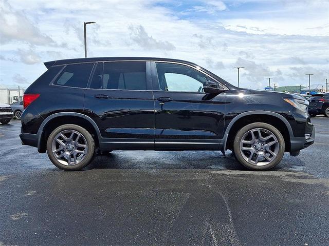 Photo of 2022 Black Honda Passport