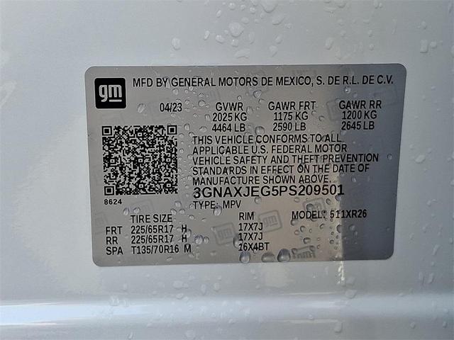 Photo of 2023 Summit White Chevrolet Equinox