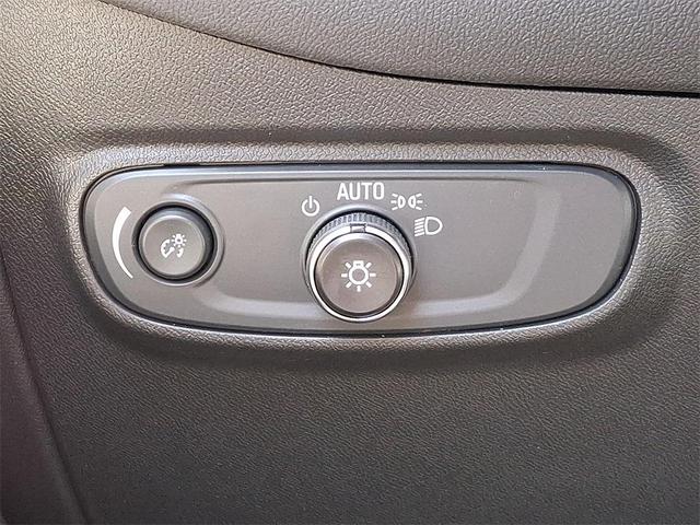 Photo of 2023 Summit White Chevrolet Equinox