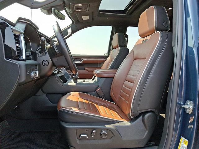 Photo of 2022 Pacific Blue Metallic GMC Sierra 1500