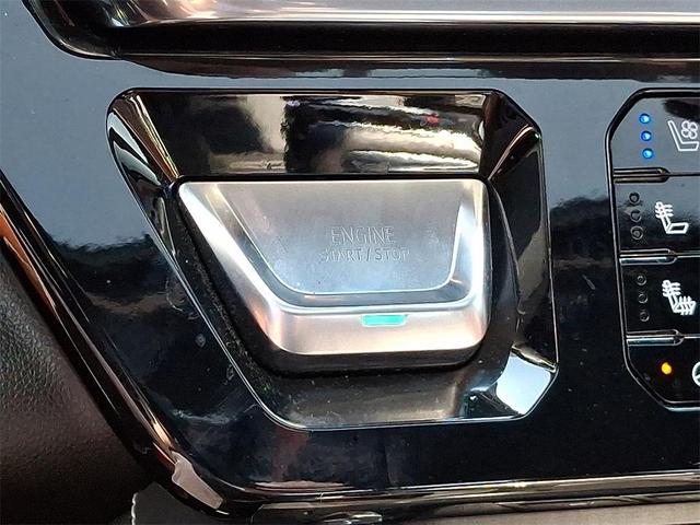 Photo of 2022 Pacific Blue Metallic GMC Sierra 1500