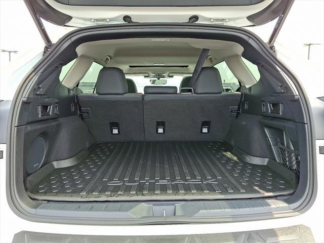 Photo of 2024 Crystal White Pearl Subaru Outback