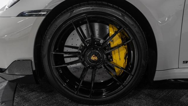 Photo of 2024 Gray Porsche 911