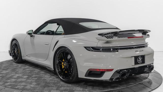 Photo of 2024 Gray Porsche 911