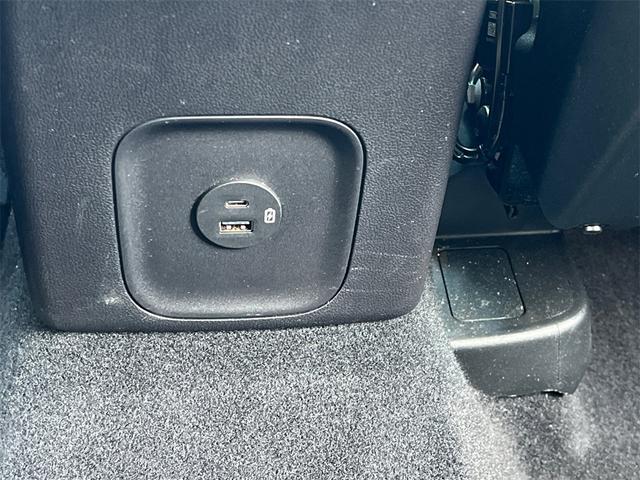 Photo of 2022 Agate Black Metallic Ford Escape