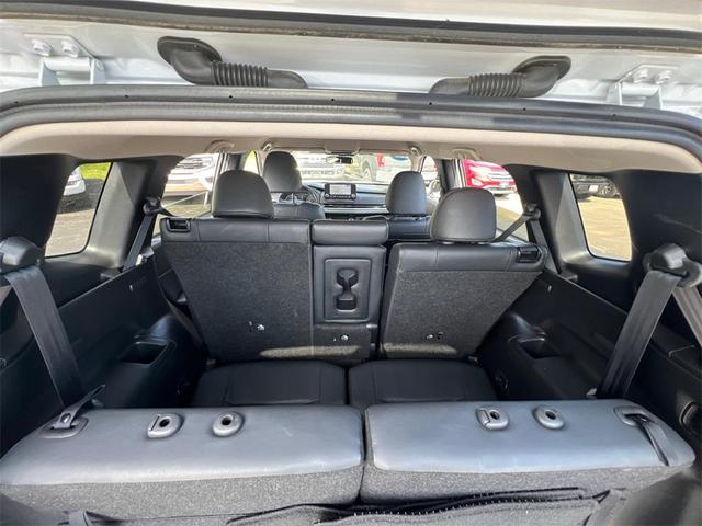 Photo of 2024 White Diamond Mitsubishi Outlander
