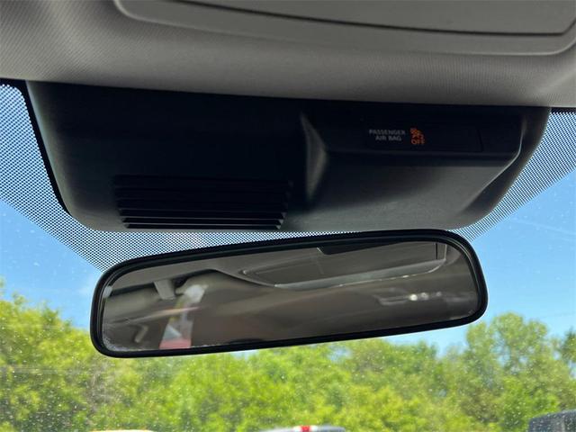Photo of 2024 White Diamond Mitsubishi Outlander