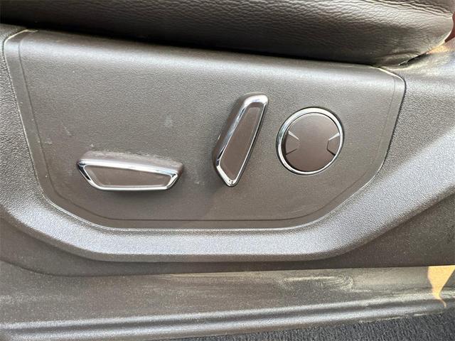 Photo of 2020 Blue Jeans Metallic Ford F-250