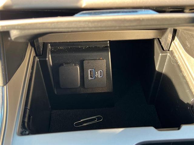 Photo of 2022 Black Ford Explorer