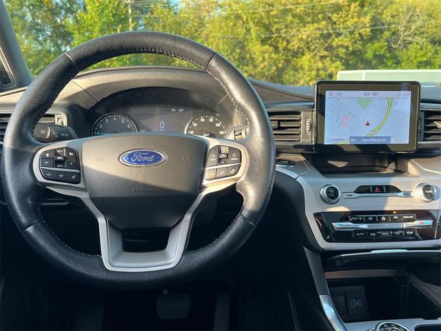 Photo of 2022 Black Ford Explorer