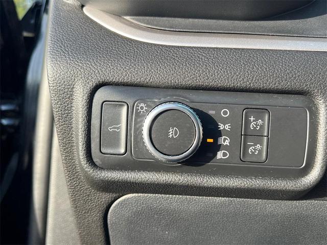 Photo of 2022 Black Ford Explorer