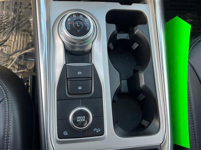 Photo of 2022 Black Ford Explorer