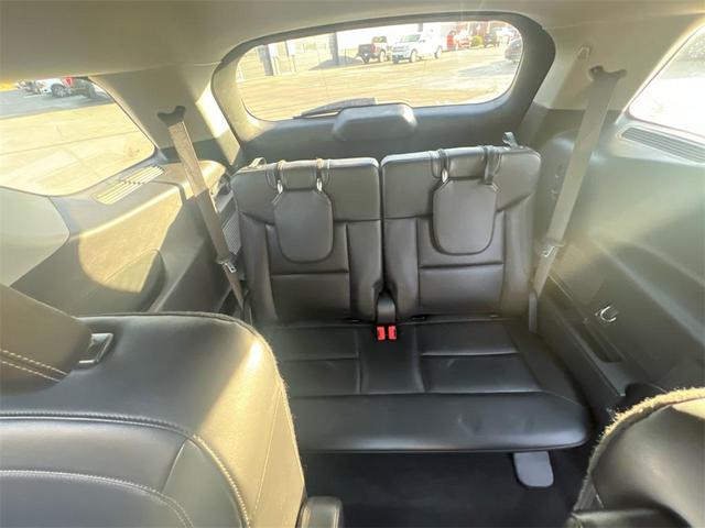 Photo of 2022 Black Ford Explorer