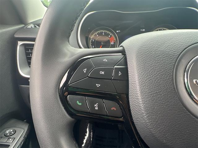 Photo of 2023 Bright White Clearcoat Jeep Cherokee