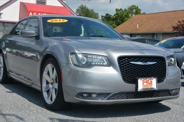 2017 Chrysler 300