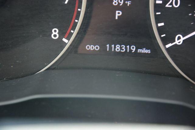 Photo of 2013 White Lexus ES 350