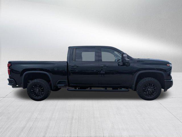 Photo of 2024 Black Chevrolet Silverado 2500