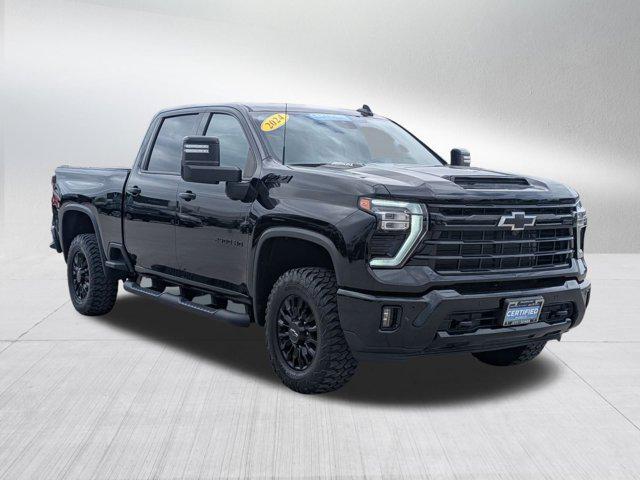 Photo of 2024 Black Chevrolet Silverado 2500