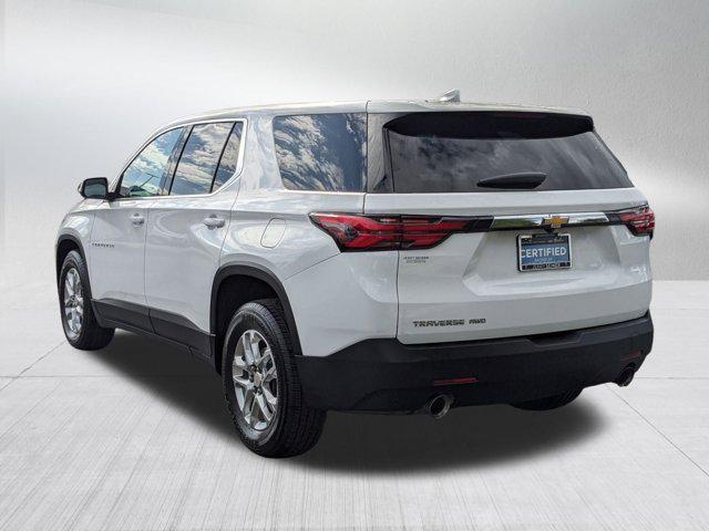 Photo of 2023 Summit White Chevrolet Traverse