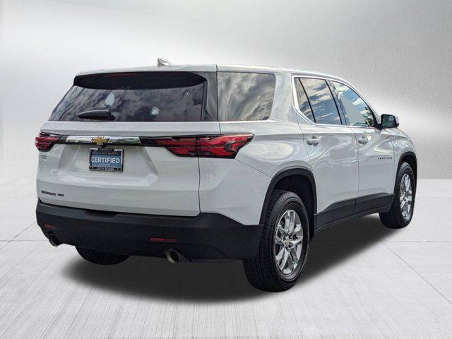 Photo of 2023 Summit White Chevrolet Traverse