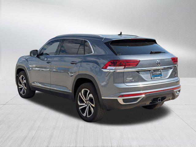 Photo of 2021 Platinum Gray Metallic Volkswagen Atlas Cross Sport