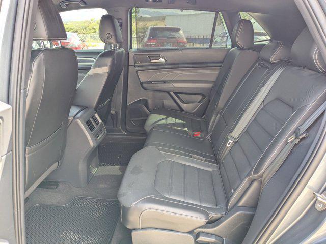 Photo of 2021 Platinum Gray Metallic Volkswagen Atlas Cross Sport
