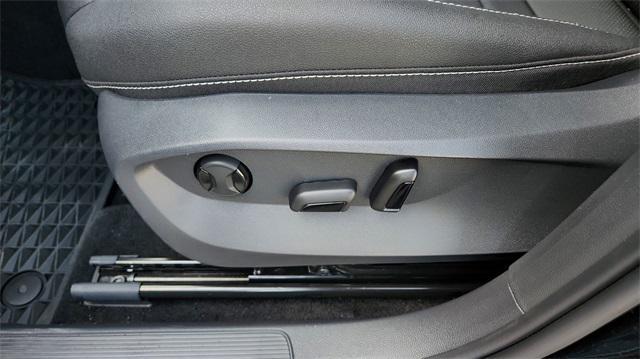 Photo of 2025 Black Volkswagen Taos
