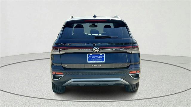 Photo of 2025 Black Volkswagen Taos
