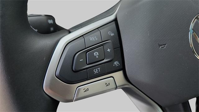 Photo of 2025 Black Volkswagen Taos