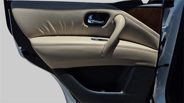 Photo of 2023 Aspen White Tricoat Nissan Armada