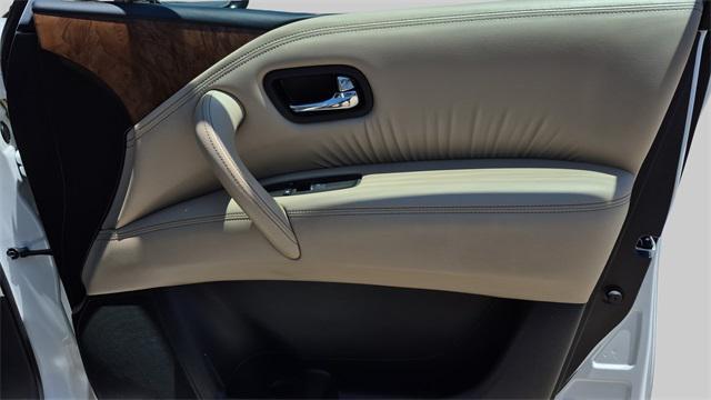 Photo of 2023 Aspen White Tricoat Nissan Armada