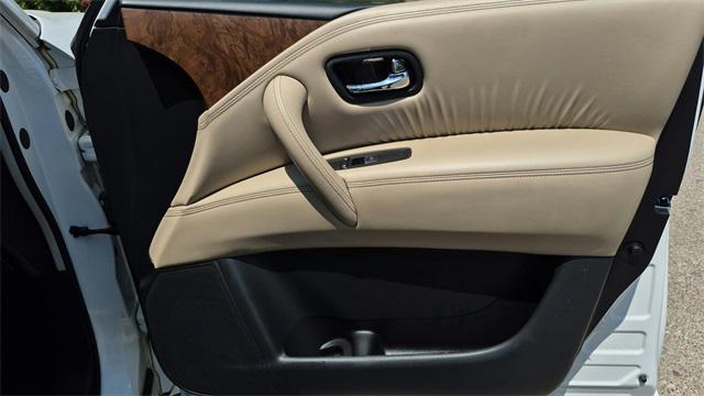 Photo of 2023 Aspen White Tricoat Nissan Armada