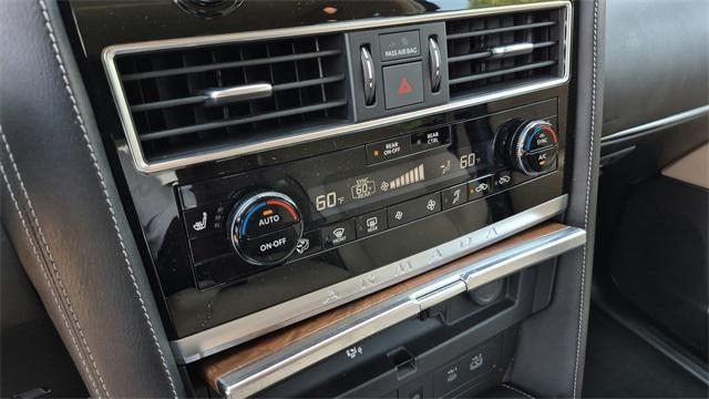 Photo of 2023 Aspen White Tricoat Nissan Armada