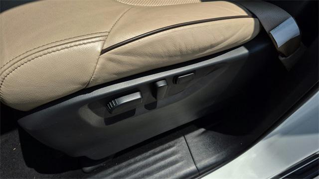 Photo of 2023 Aspen White Tricoat Nissan Armada