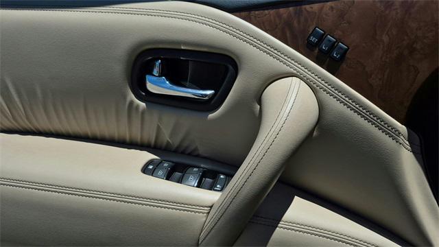 Photo of 2023 Aspen White Tricoat Nissan Armada