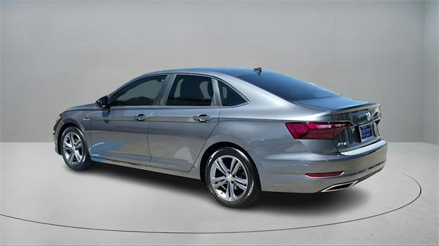 Photo of 2021 Platinum Gray Metallic Volkswagen Jetta