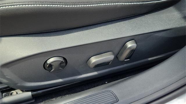 Photo of 2025 Pyrite Silver Metallic Volkswagen Jetta