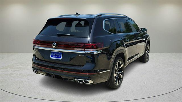 Photo of 2025 Deep Black Pearl Volkswagen Atlas