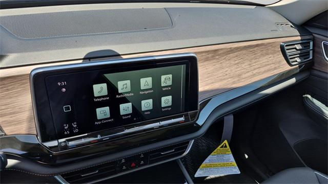 Photo of 2025 Deep Black Pearl Volkswagen Atlas