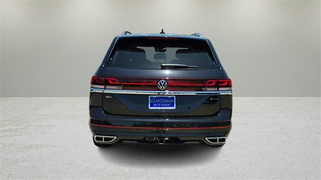 Photo of 2025 Deep Black Pearl Volkswagen Atlas