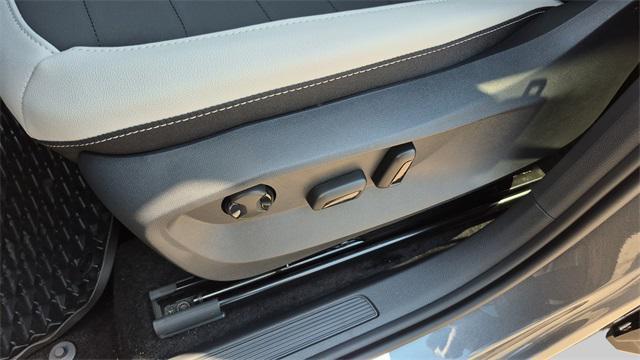 Photo of 2025 Gray Volkswagen Taos