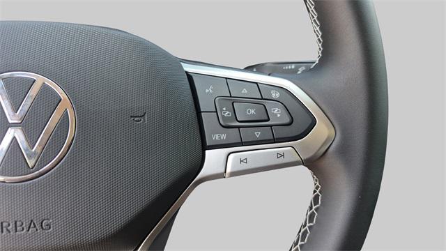 Photo of 2025 Gray Volkswagen Taos