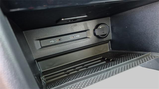 Photo of 2025 Gray Volkswagen Taos