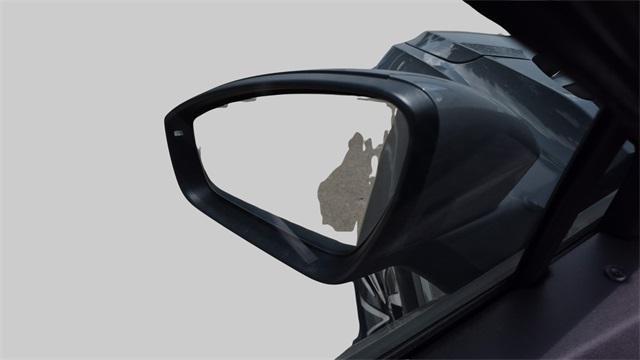 Photo of 2025 pure gray Volkswagen ID.4